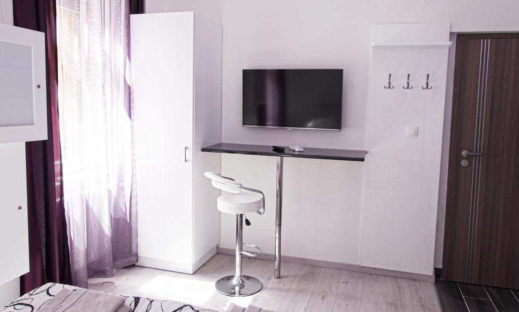 Krisco Apartments Downtown บูดาเปสต์ ภายนอก รูปภาพ