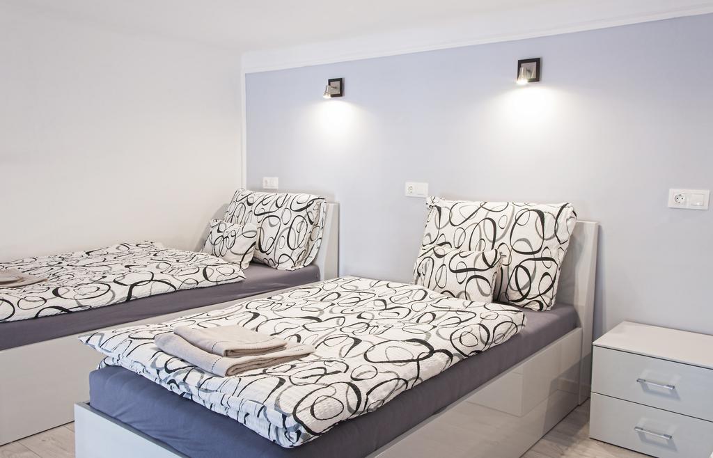 Krisco Apartments Downtown บูดาเปสต์ ภายนอก รูปภาพ