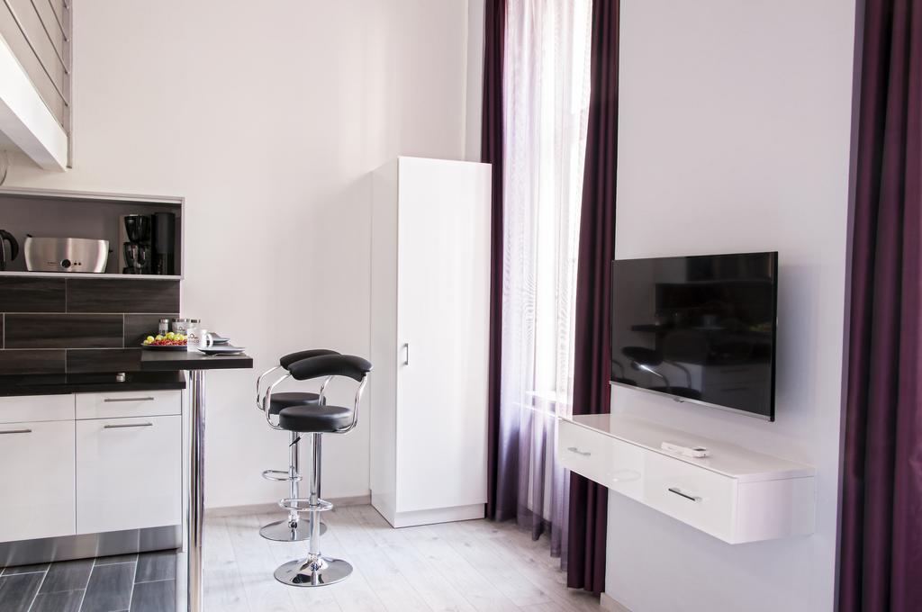Krisco Apartments Downtown บูดาเปสต์ ภายนอก รูปภาพ